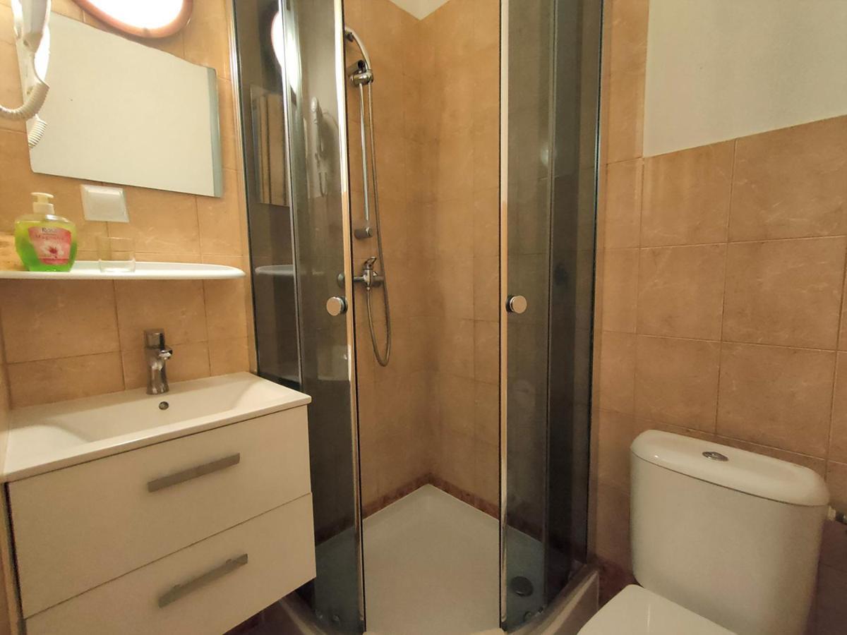 Bed and Breakfast Stajnia Pod Debem Starachowice Exterior foto