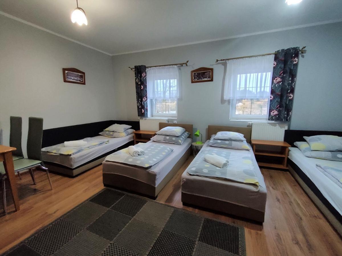 Bed and Breakfast Stajnia Pod Debem Starachowice Exterior foto